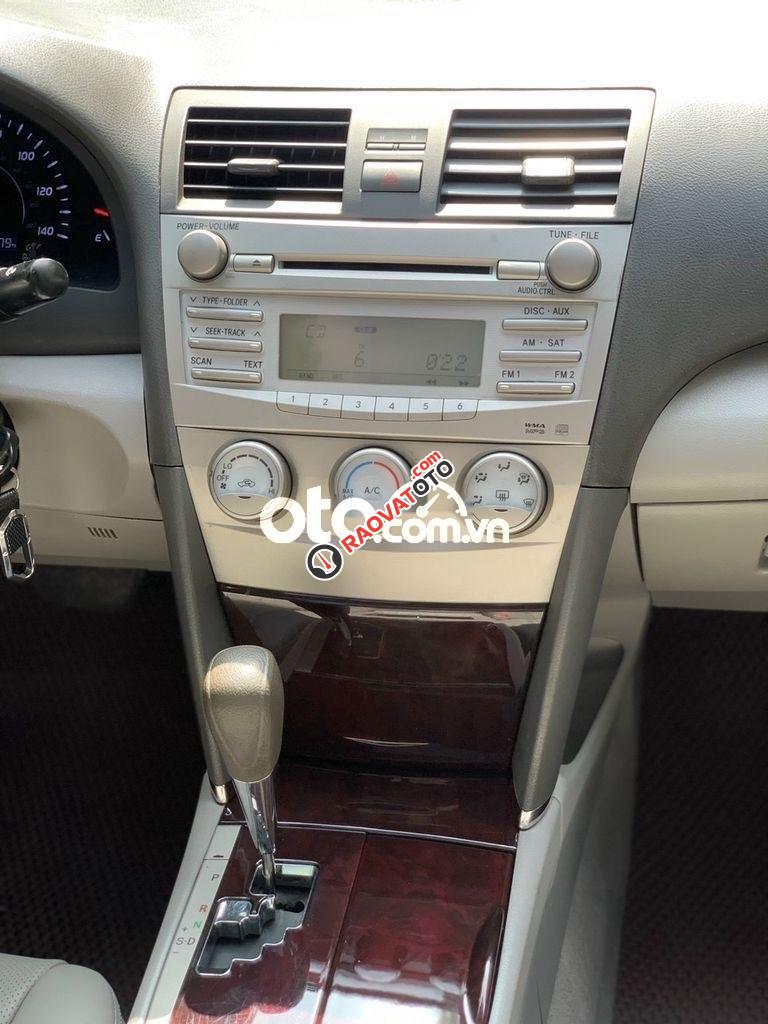 Bán Toyota Camry 2.5LE 2010, màu đen, nhập khẩu, giá tốt-10