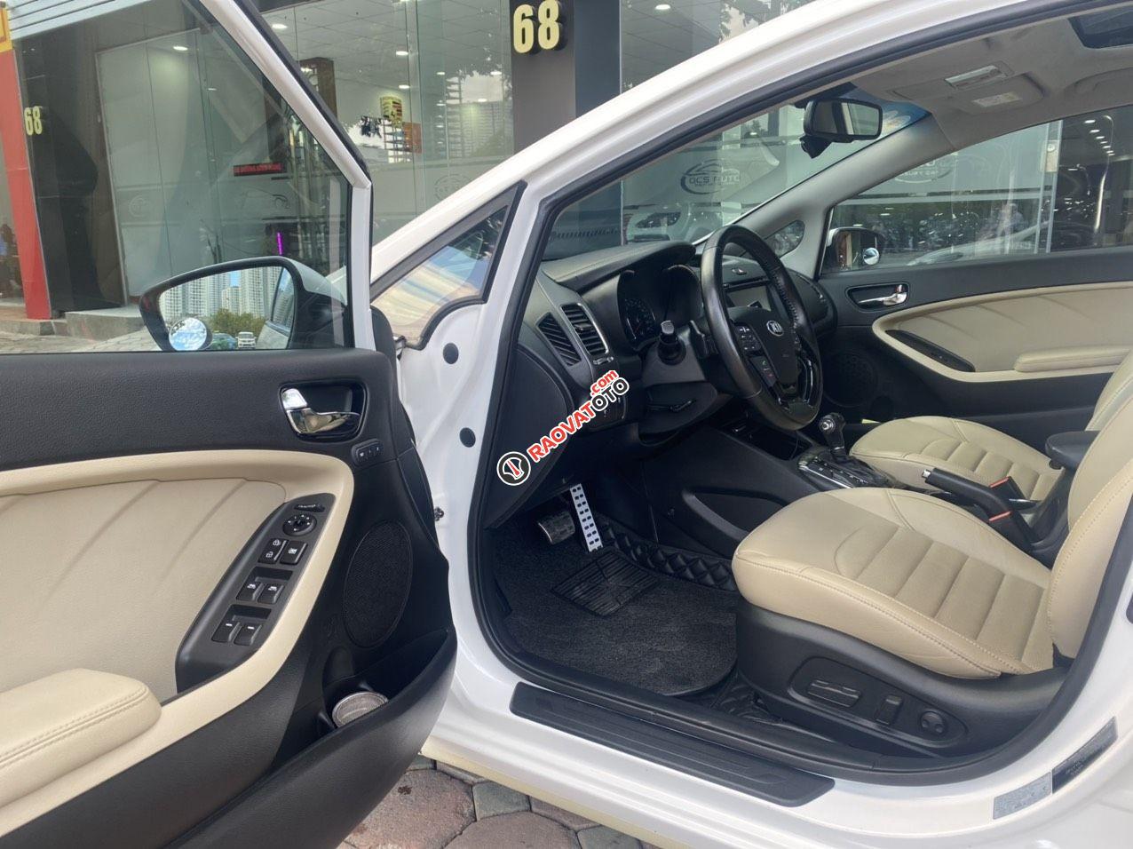 Cần bán gấp Kia Cerato 2.0AT sx năm 2017, giá cạnh tranh-16