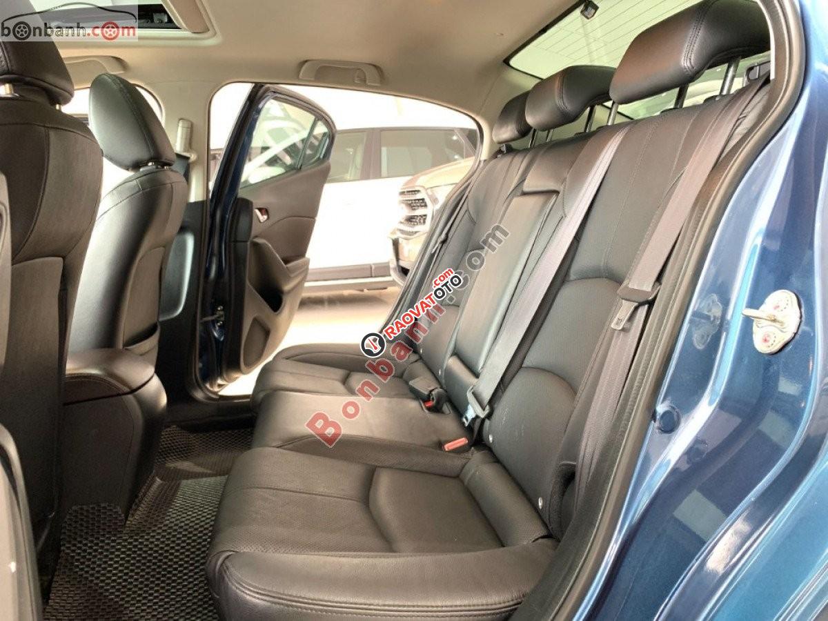 Bán xe Mazda 3 1.5 2017, màu xanh lam còn mới, giá tốt-7