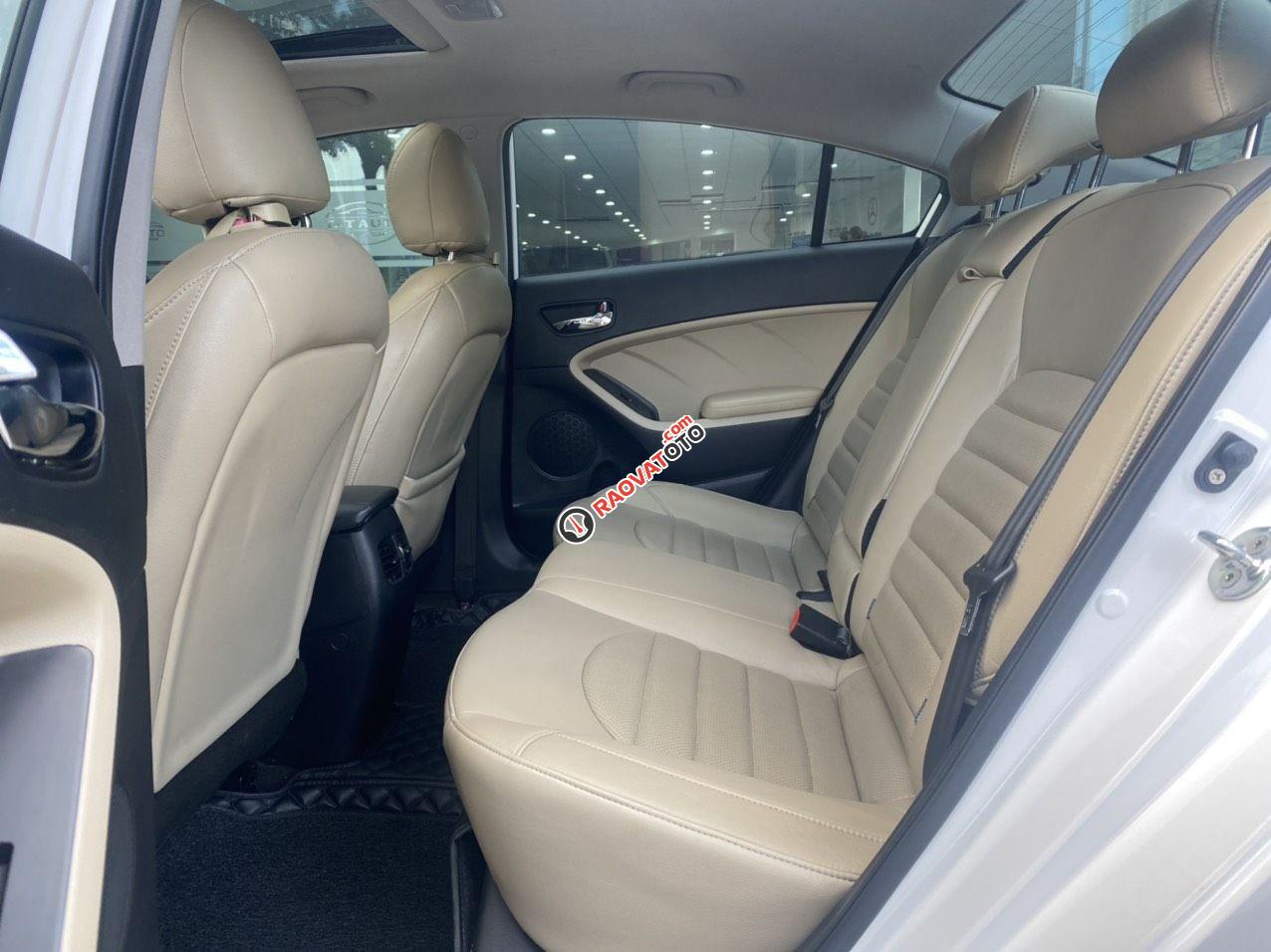 Cần bán gấp Kia Cerato 2.0AT sx năm 2017, giá cạnh tranh-15