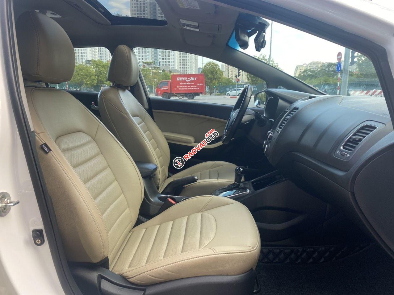 Cần bán gấp Kia Cerato 2.0AT sx năm 2017, giá cạnh tranh-11