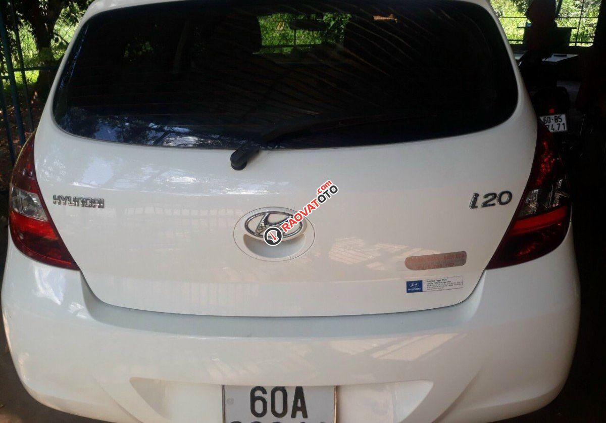 Bán Hyundai i20 1.4 AT đời 2011, màu trắng, nhập khẩu xe gia đình, 279tr-0