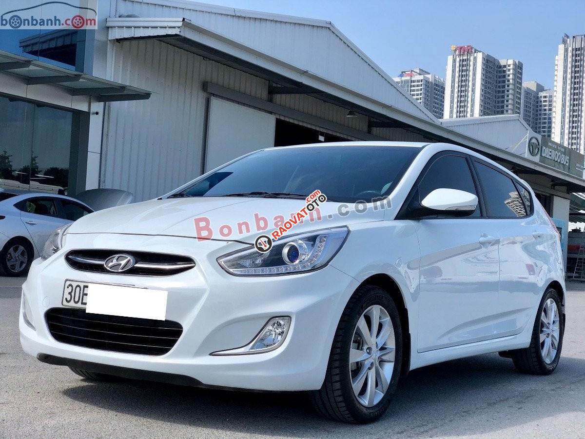 Cần bán lại xe Hyundai Accent 1.4 AT sản xuất 2016, màu trắng, nhập khẩu nguyên chiếc-0