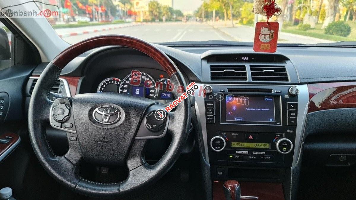 Cần bán Toyota Camry 2.5Q năm sản xuất 2012, màu đen còn mới, giá chỉ 638 triệu-4