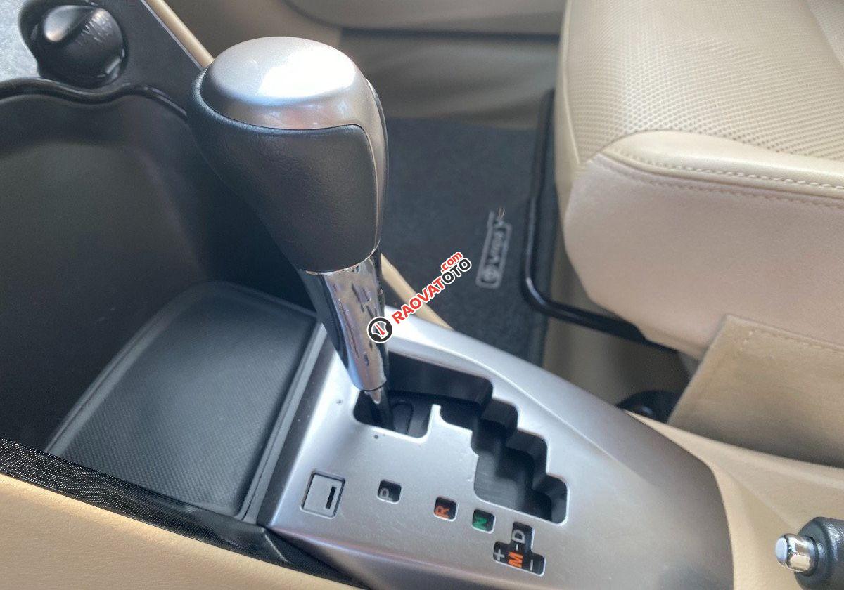 Cần bán xe Toyota Vios 1.5G AT sản xuất 2016, màu vàng  -2