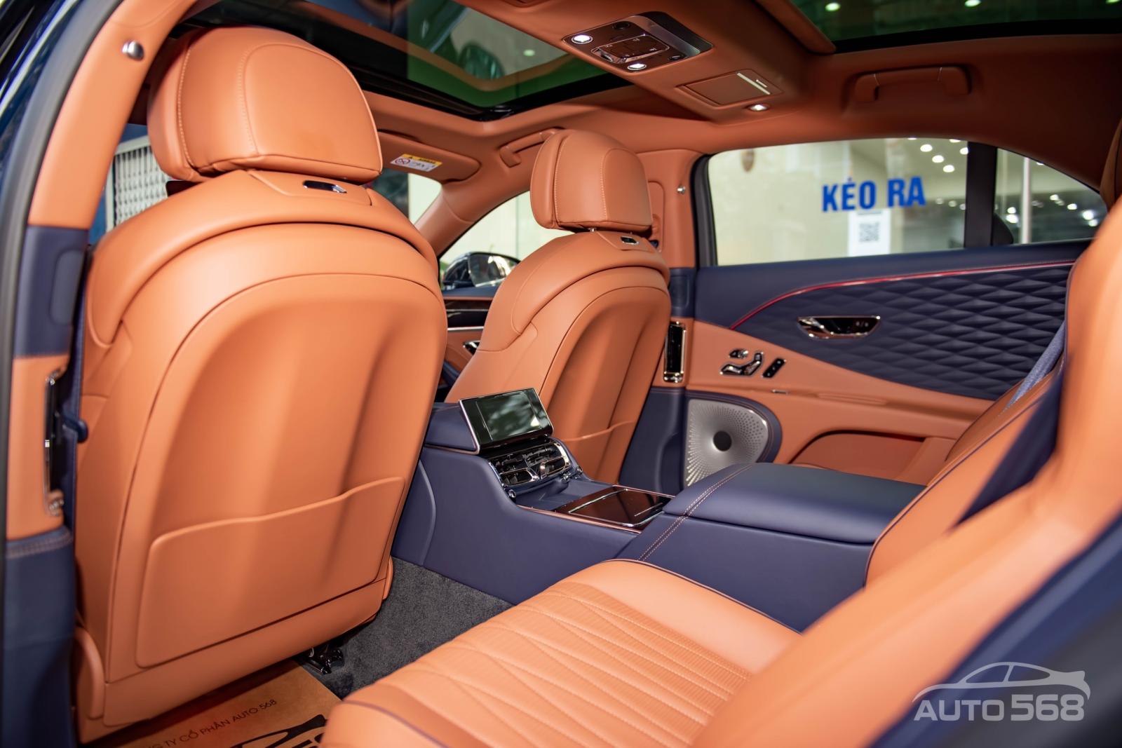 Bán ô tô Bentley Flying Spur V8 04 seats 2022, màu xanh đen, xe giao ngay-10