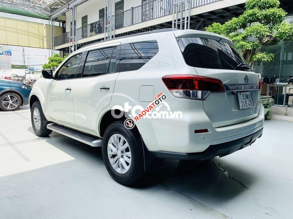 Cần bán lại xe Nissan Terrano 2.5MT 2018, màu trắng, xe nhập còn mới-3