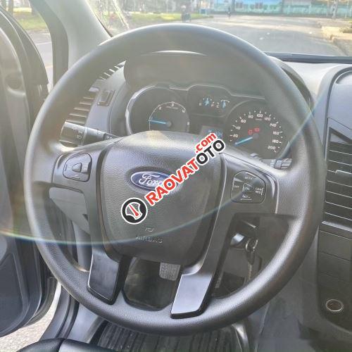 Cần bán xe Ford Ranger XLS 2.2L 4x2 MT năm sản xuất 2017, màu xám-3