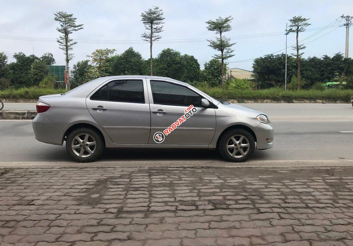 Cần bán gấp Toyota Vios MT đời 2005, màu bạc còn mới -4