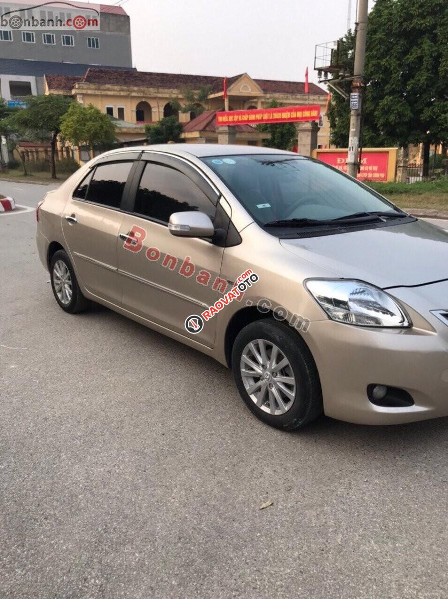 Cần bán gấp Toyota Vios 1.5 E sản xuất năm 2011, màu vàng  -4