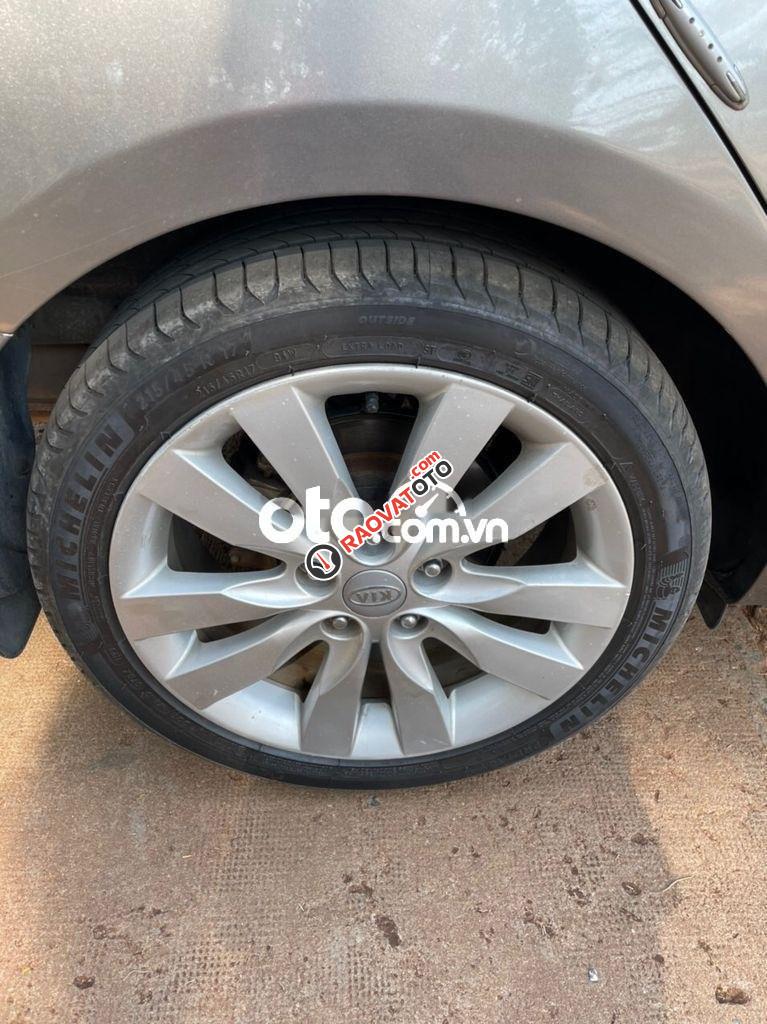Cần bán gấp Kia Cerato 1.6MT sản xuất năm 2010, màu xám, nhập khẩu Hàn Quốc-6