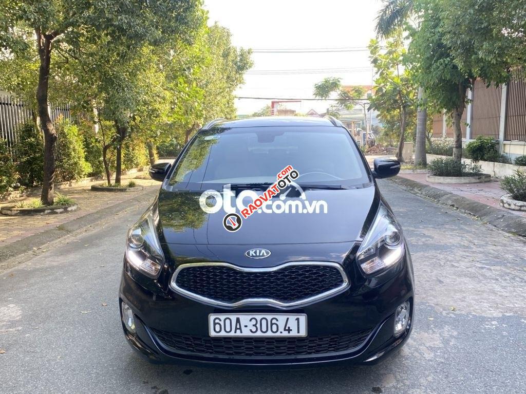 Bán xe Kia Rondo 2.0GAT năm sản xuất 2016, màu đen-0