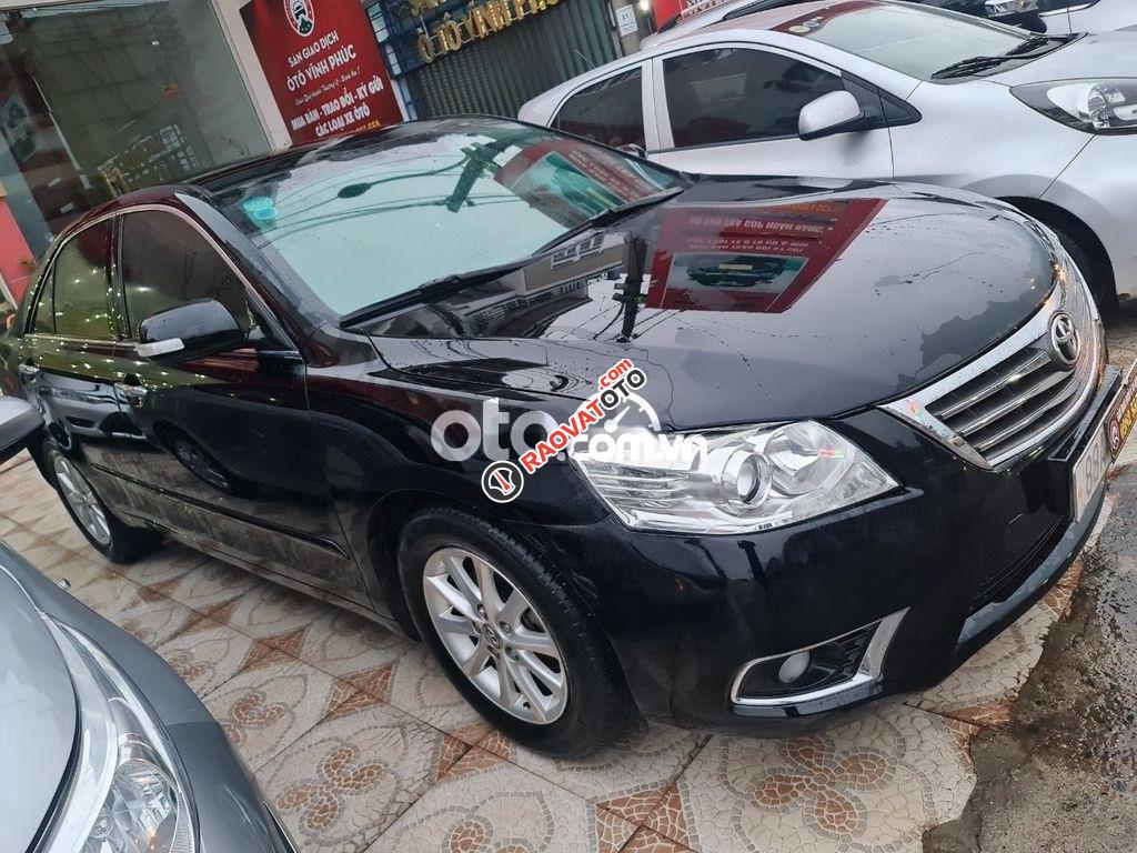 Bán Toyota Camry 2.0E năm sản xuất 2011, màu đen-2