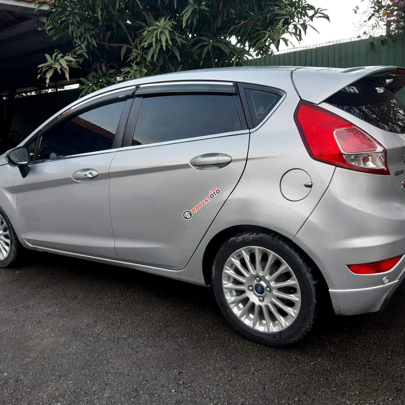 Cần bán gấp Ford Fiesta 1.0L Ecoboost sản xuất 2013-2