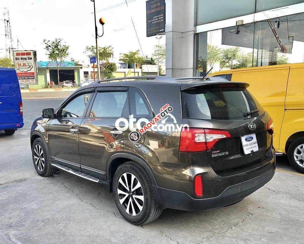 Cần bán lại xe Kia Sorento 2.4GAT đời 2016 xe gia đình-2