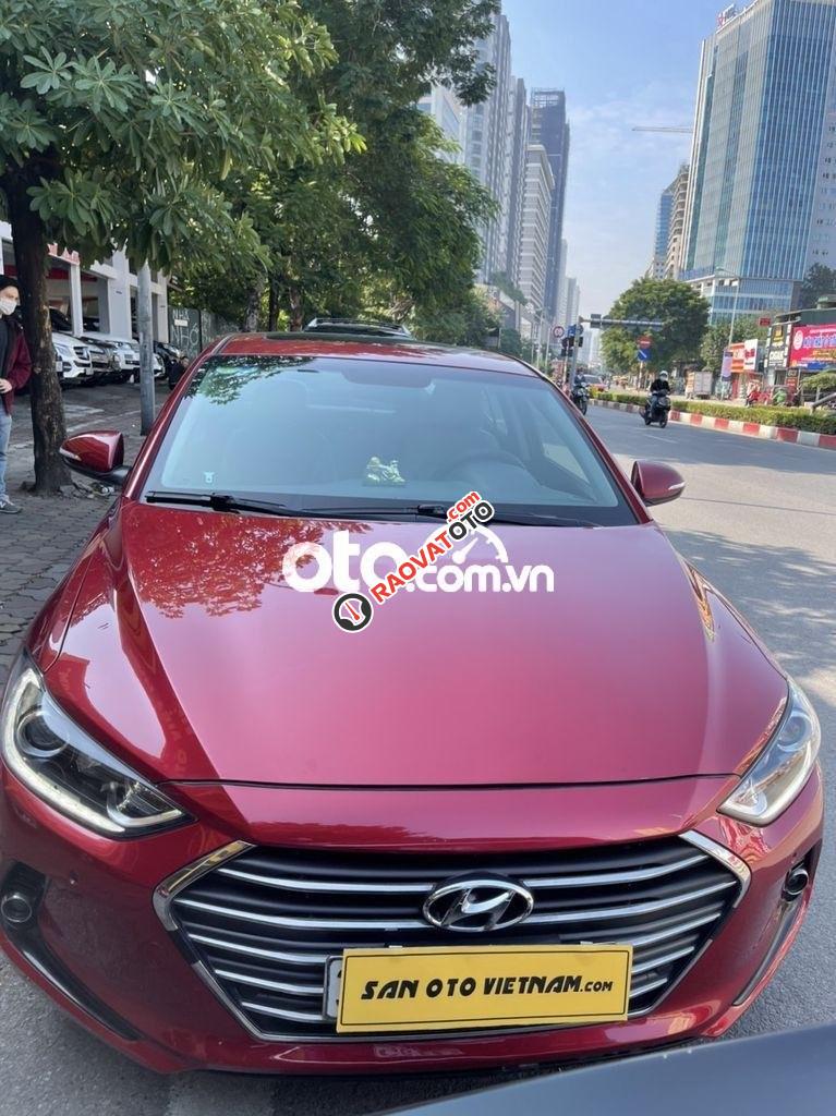 Cần bán xe Hyundai Elantra GLS sản xuất năm 2017, màu đỏ xe gia đình-7