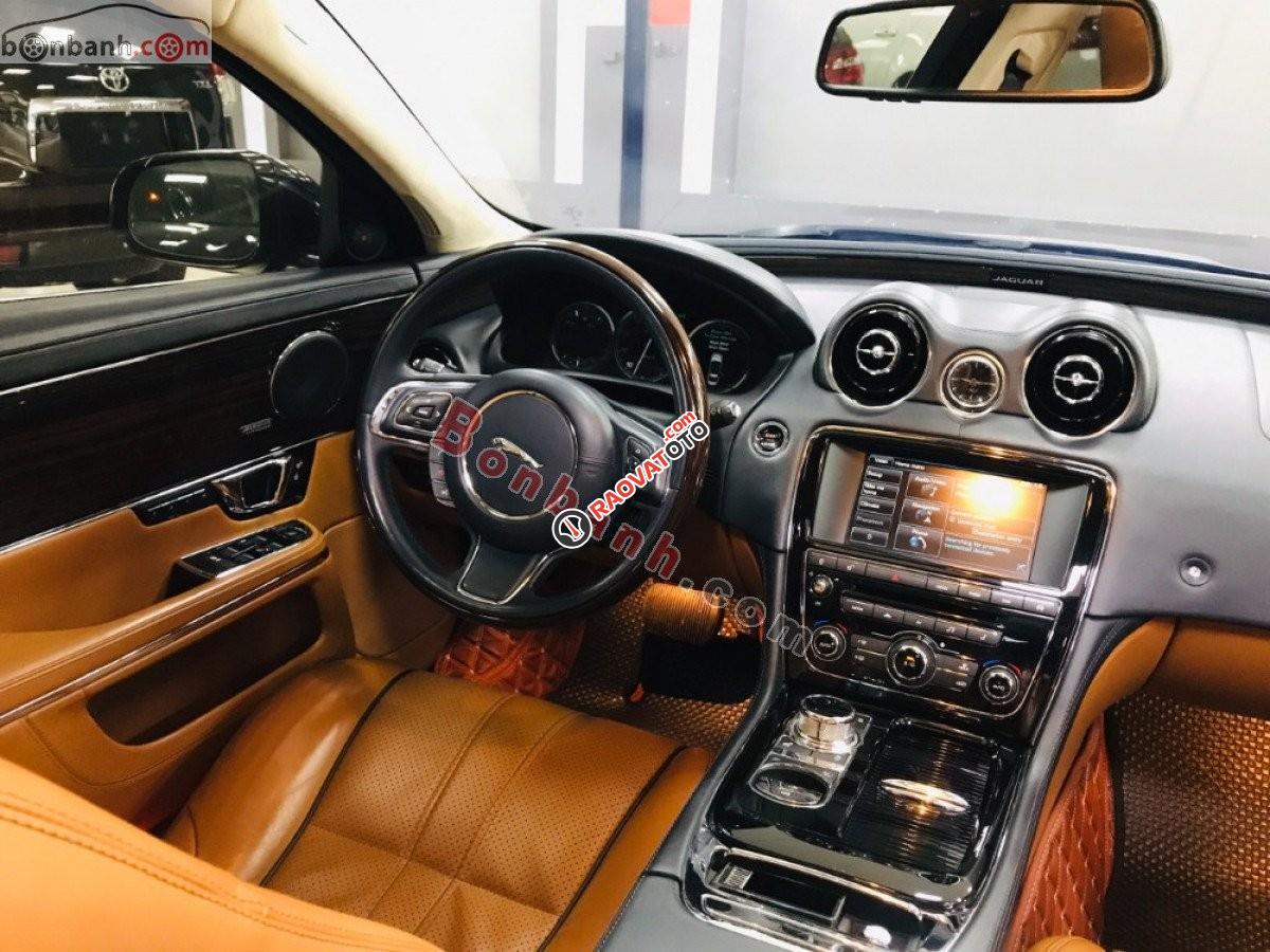 Bán ô tô Jaguar XJ đời 2016, nhập khẩu-3
