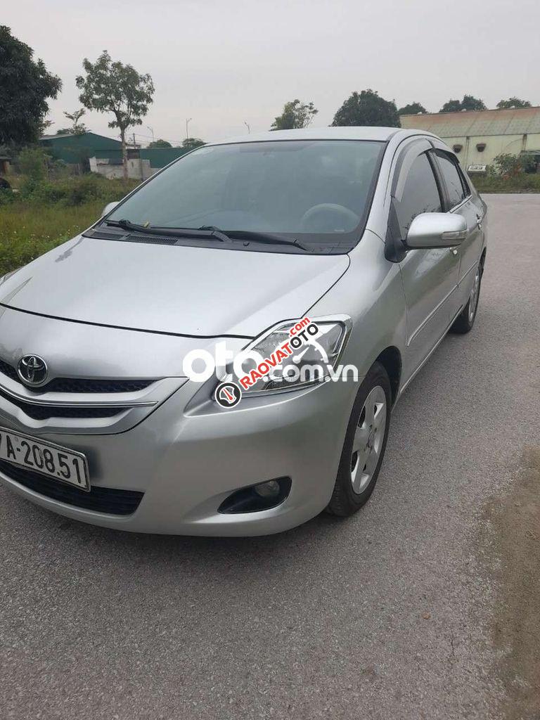 Cần bán Toyota Vios G sản xuất 2010, màu bạc, nhập khẩu nguyên chiếc-0