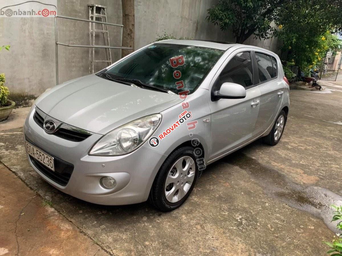 Bán xe Hyundai i20 1.4 AT đời 2010, màu bạc, nhập khẩu giá cạnh tranh-1