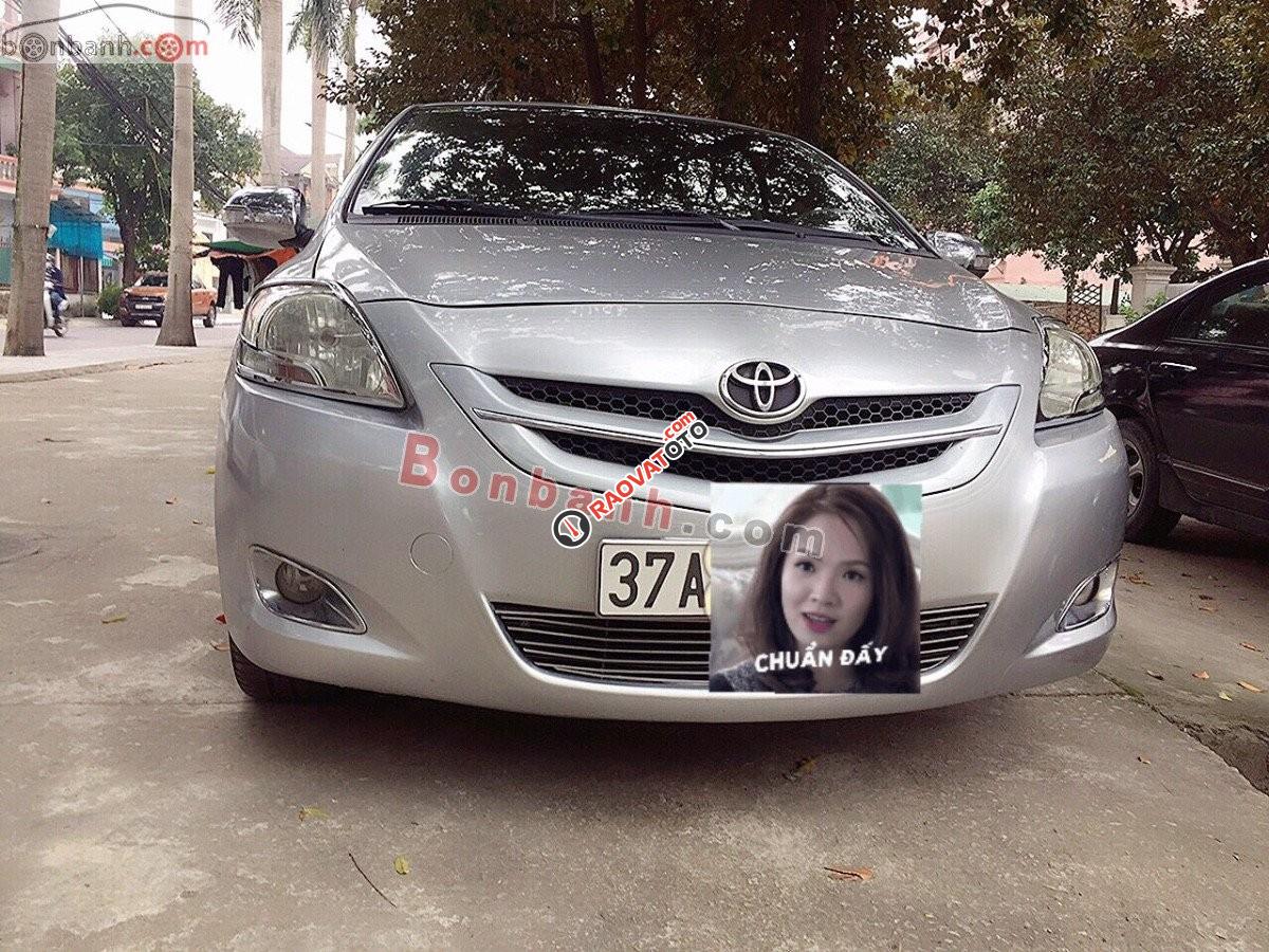 Cần bán gấp Toyota Vios G năm 2008, màu bạc-0