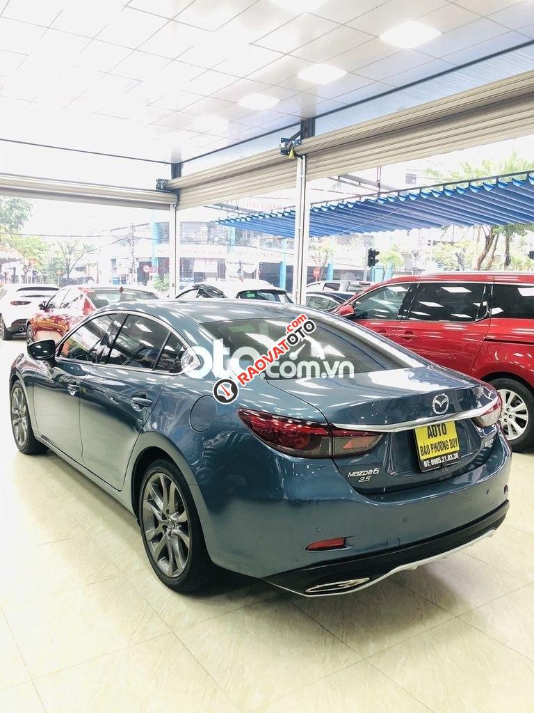 Bán Mazda 6 2.5 Premium đời 2017-11