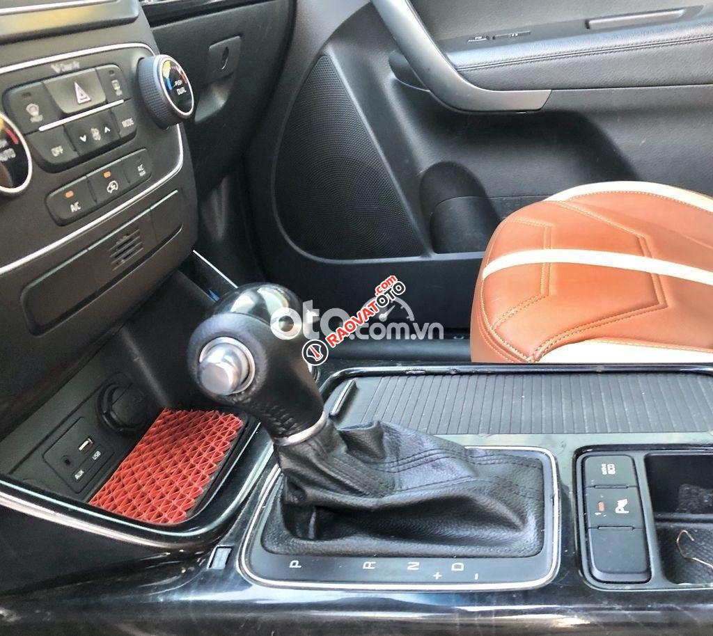 Cần bán lại xe Kia Sorento 2.4GAT đời 2016 xe gia đình-9