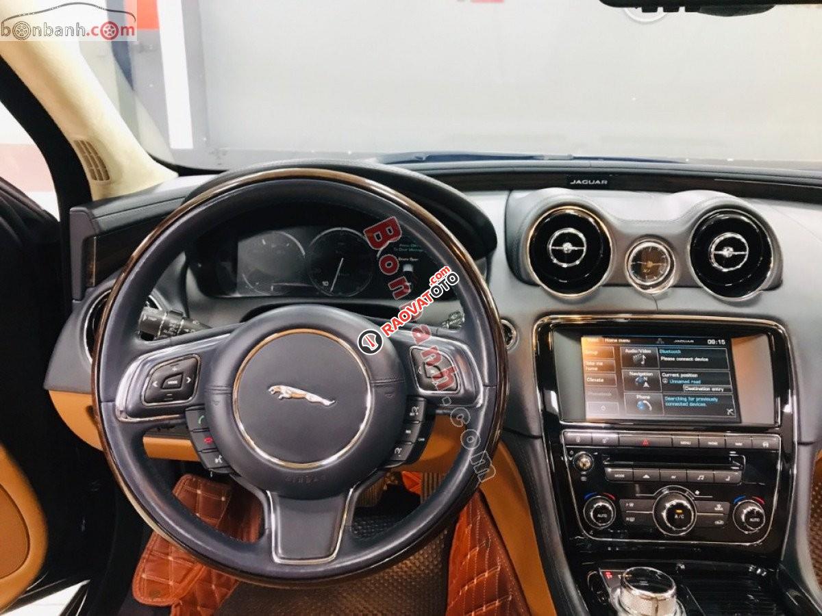 Bán ô tô Jaguar XJ đời 2016, nhập khẩu-2