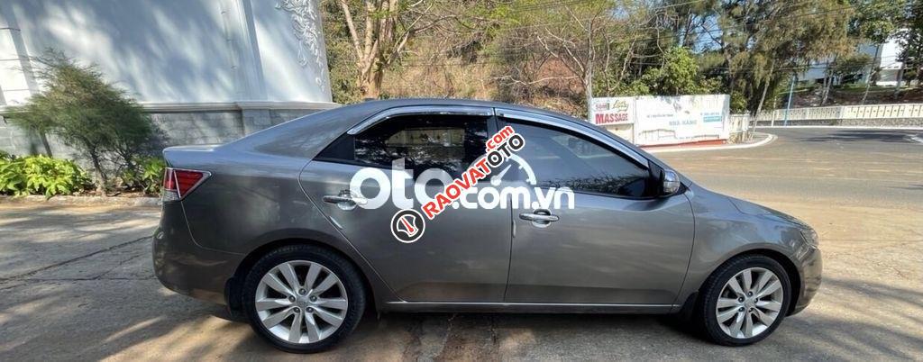 Cần bán gấp Kia Cerato 1.6MT sản xuất năm 2010, màu xám, nhập khẩu Hàn Quốc-5