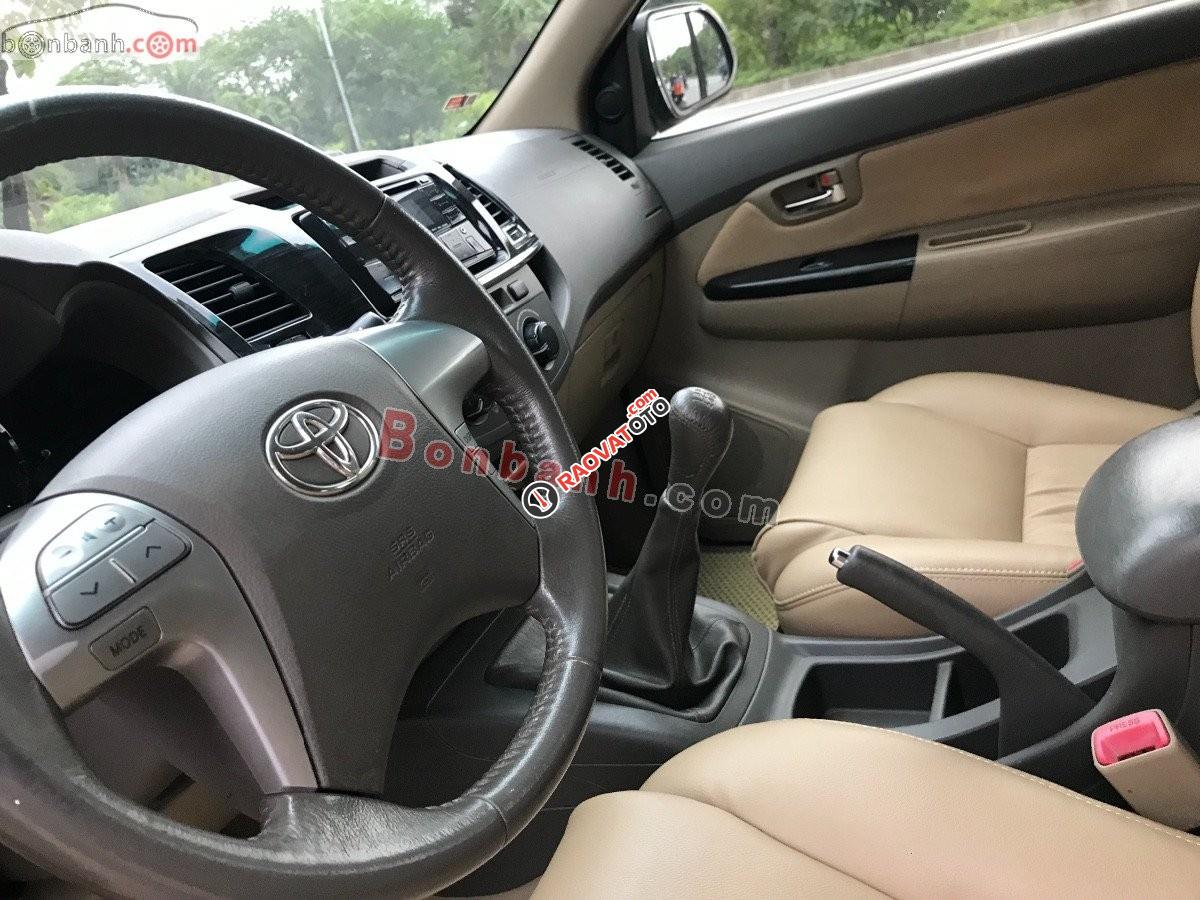 Bán Toyota Fortuner G 2013, màu đen còn mới, 610 triệu-3