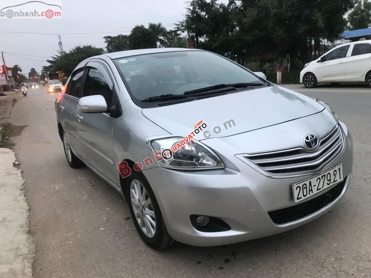 Bán Toyota Vios E sản xuất năm 2011, màu bạc còn mới  -8