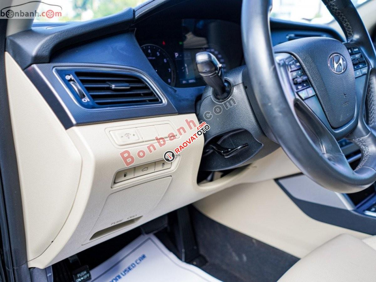 Bán xe Hyundai Sonata 2.0 AT đời 2015, màu đen, nhập khẩu nguyên chiếc-1