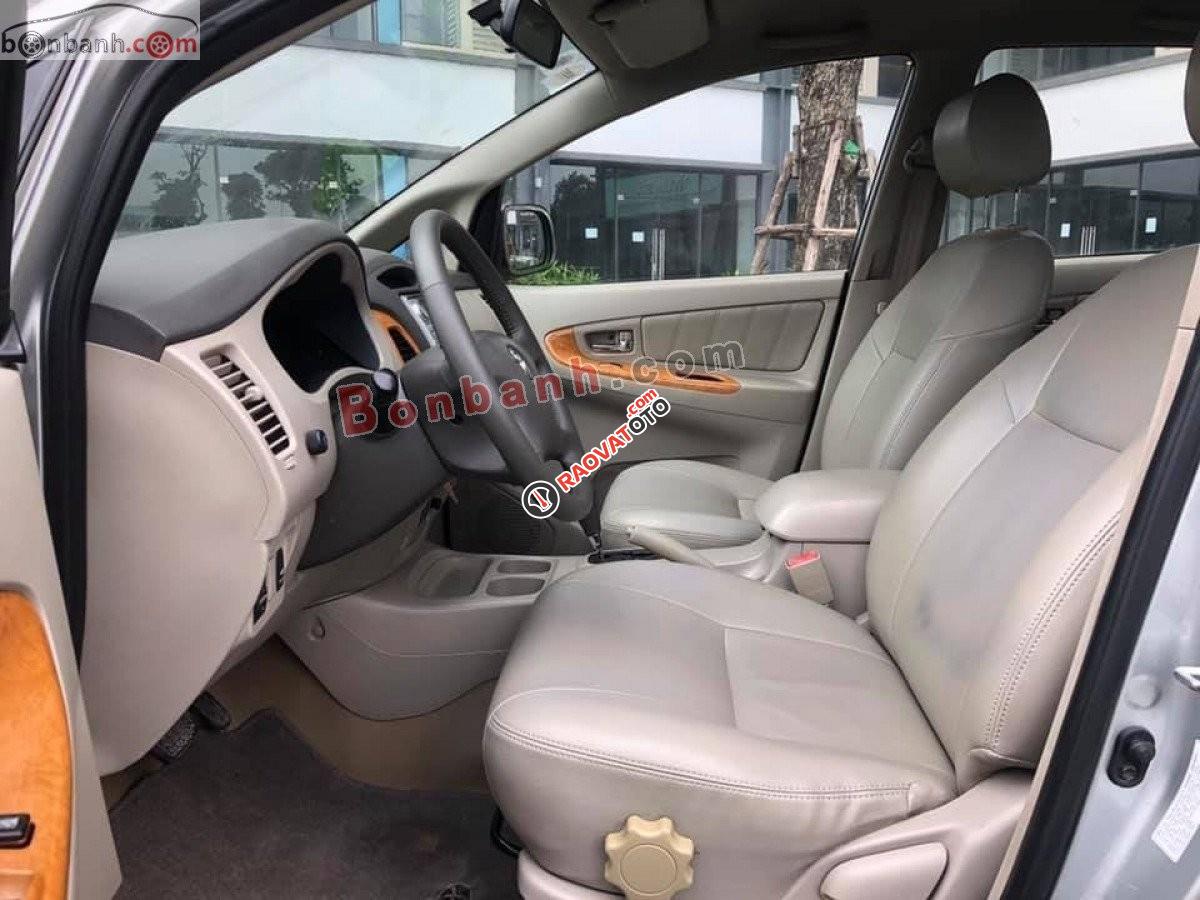 Bán xe Toyota Innova V năm sản xuất 2009, màu xám, giá chỉ 298 triệu-3