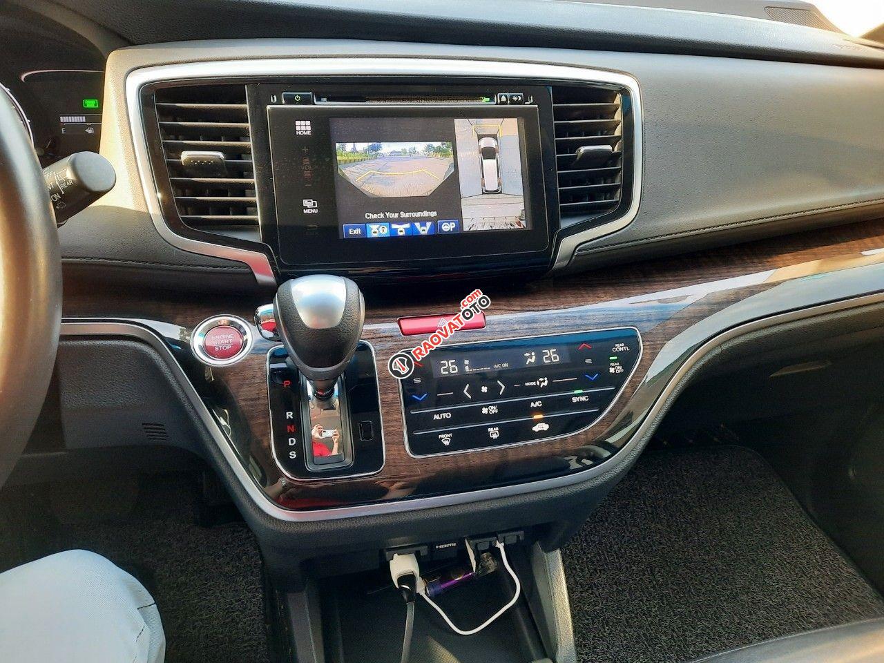 Bán Honda Odyssey 2.4 AT sản xuất 2016, màu trắng, nhập khẩu còn mới-4