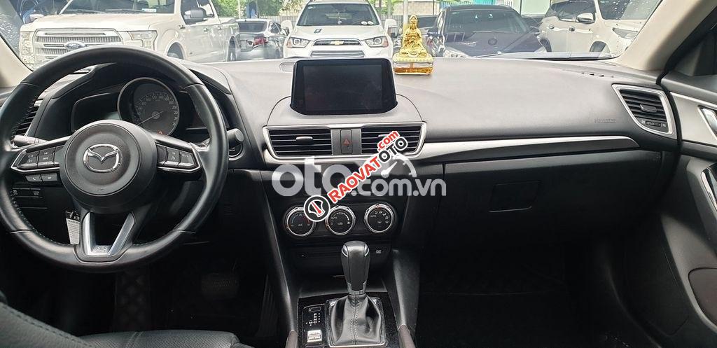 Cần bán gấp Mazda 3 Facelift sản xuất 2017, màu trắng-5