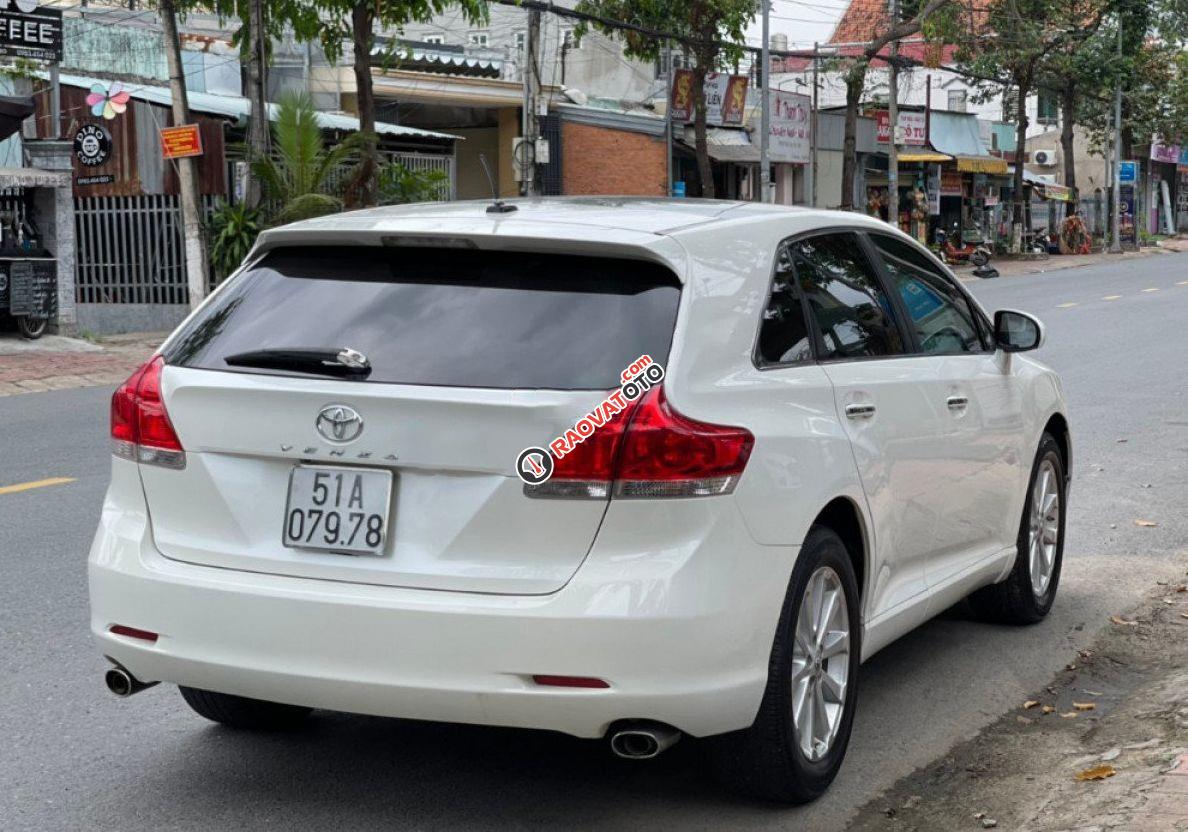 Bán xe Toyota Venza 2.7AT đời 2010, màu trắng, nhập khẩu còn mới-4