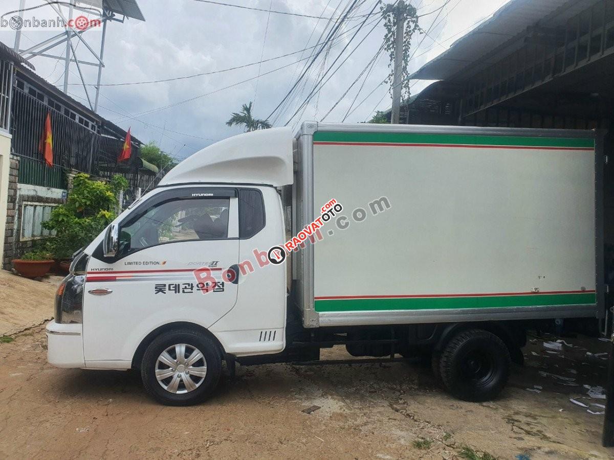 Cần bán Hyundai Porter đời 2012, màu trắng, xe nhập-7