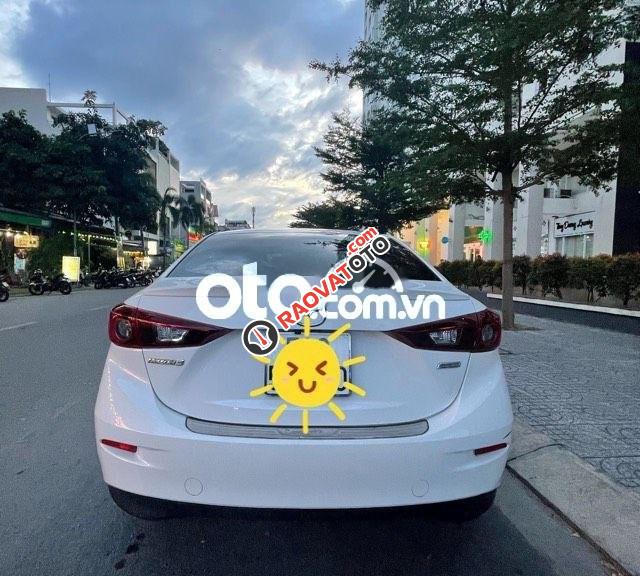 Cần bán xe Mazda 3 Facelift 2017, màu trắng, giá chỉ 520 triệu-0