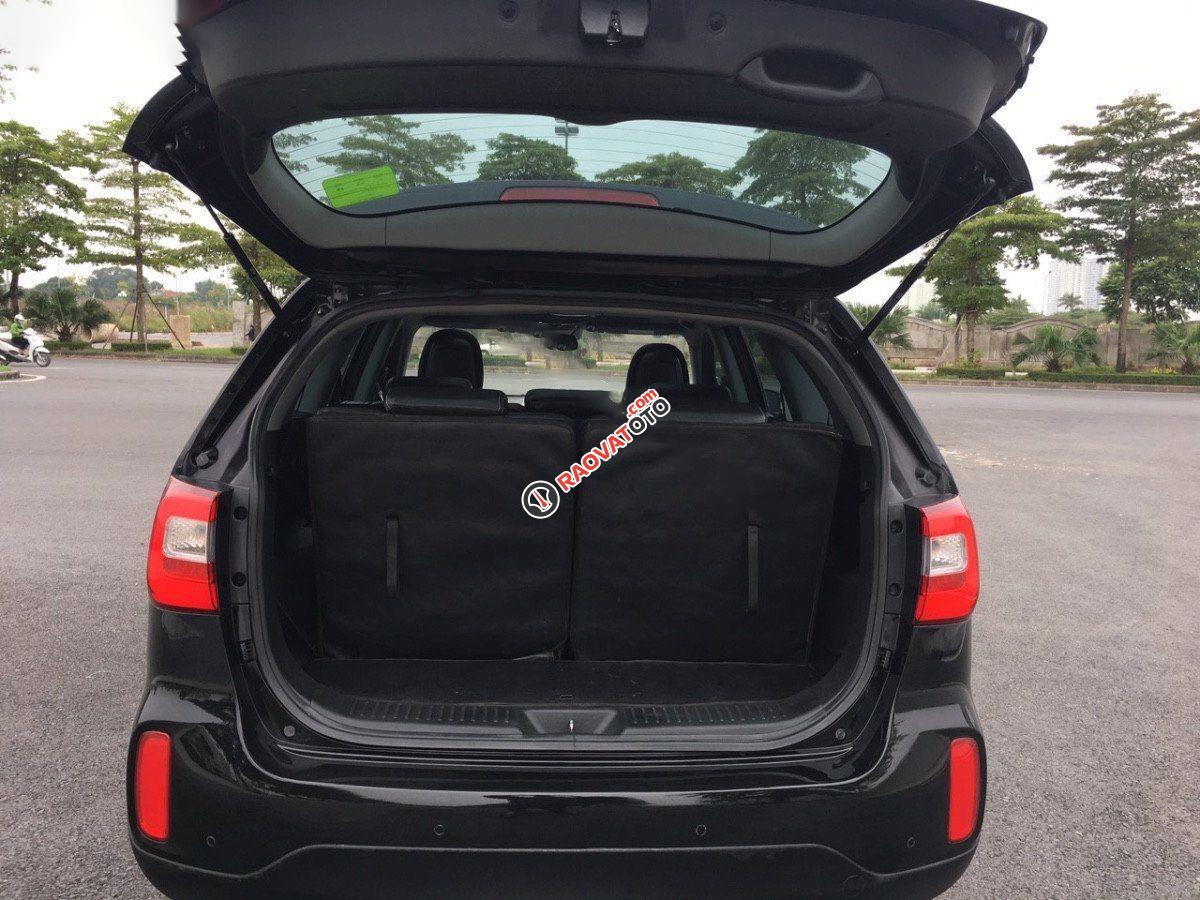 Bán Kia Sorento 2.4 năm 2016, màu đen-0