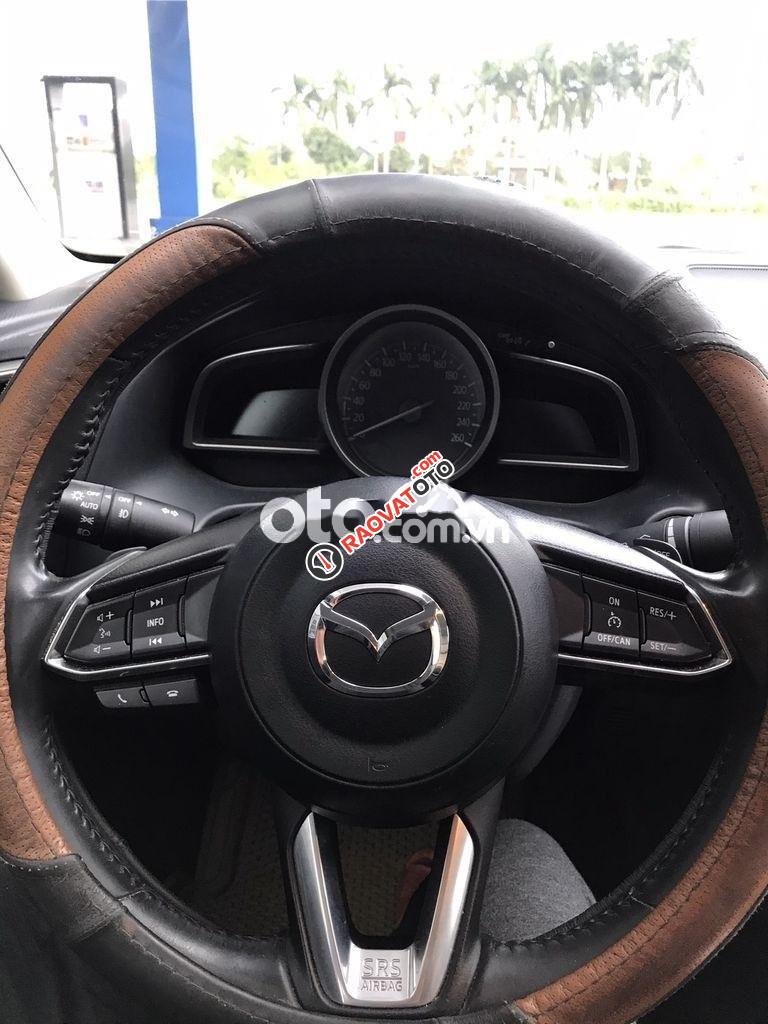 Bán Mazda 3 Facelift đời 2017, màu trắng, giá chỉ 540 triệu-0