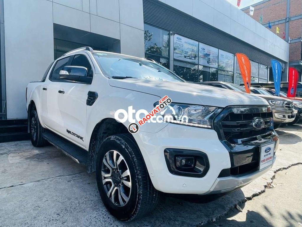 Cần bán lại xe Ford Ranger Wildtrak đời 2018, màu trắng, xe nhập-9