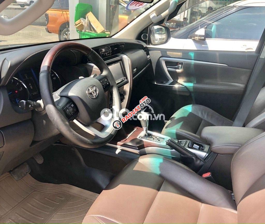 Xe Toyota Fortuner 2.7V đời 2017, màu nâu, xe nhập chính chủ, 866tr-4