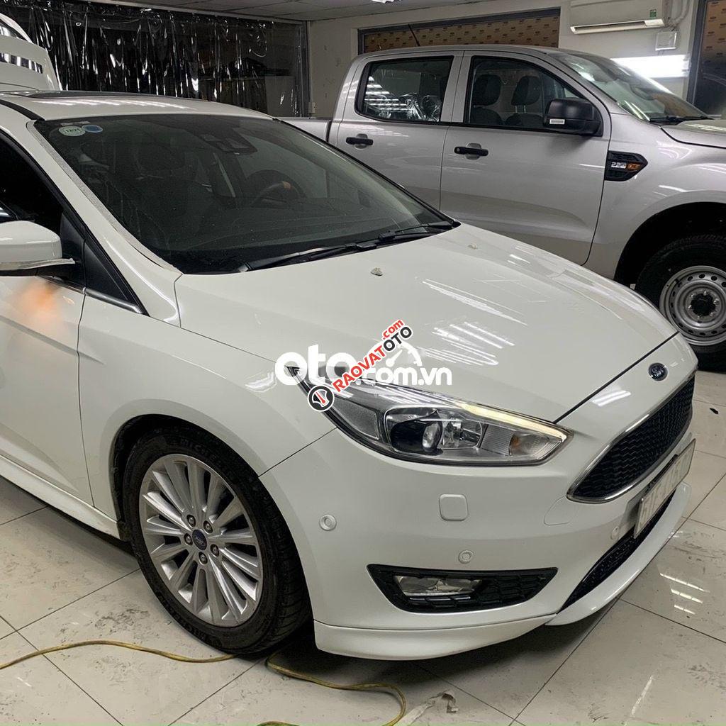 Bán Ford Focus Sport đời 2016, màu trắng-0