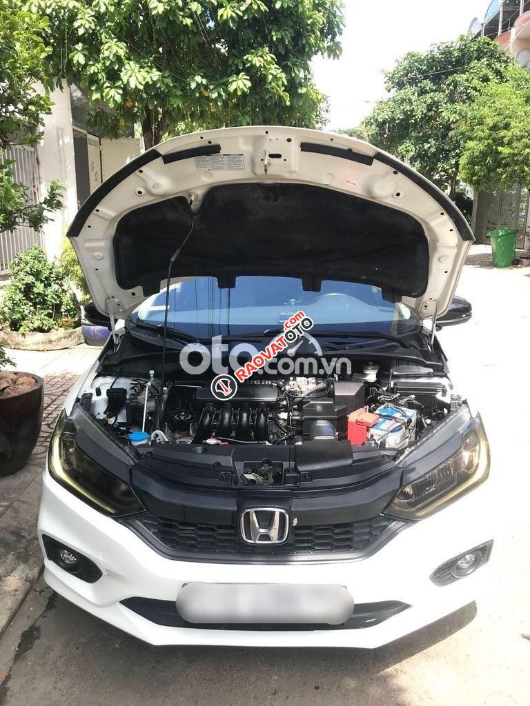 Bán xe Honda City TOP sản xuất năm 2017, màu trắng còn mới, giá tốt-3