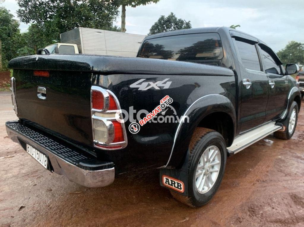 Cần bán lại xe Toyota Hilux G sản xuất 2013, màu đen-7