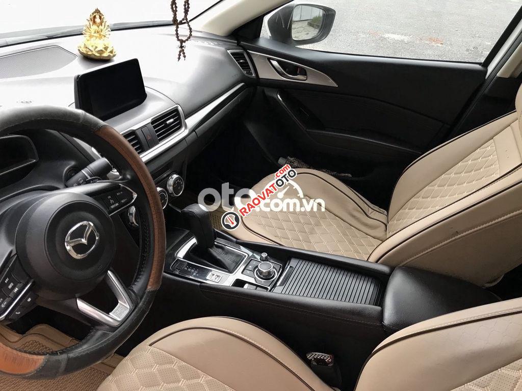 Bán Mazda 3 Facelift đời 2017, màu trắng, giá chỉ 540 triệu-2