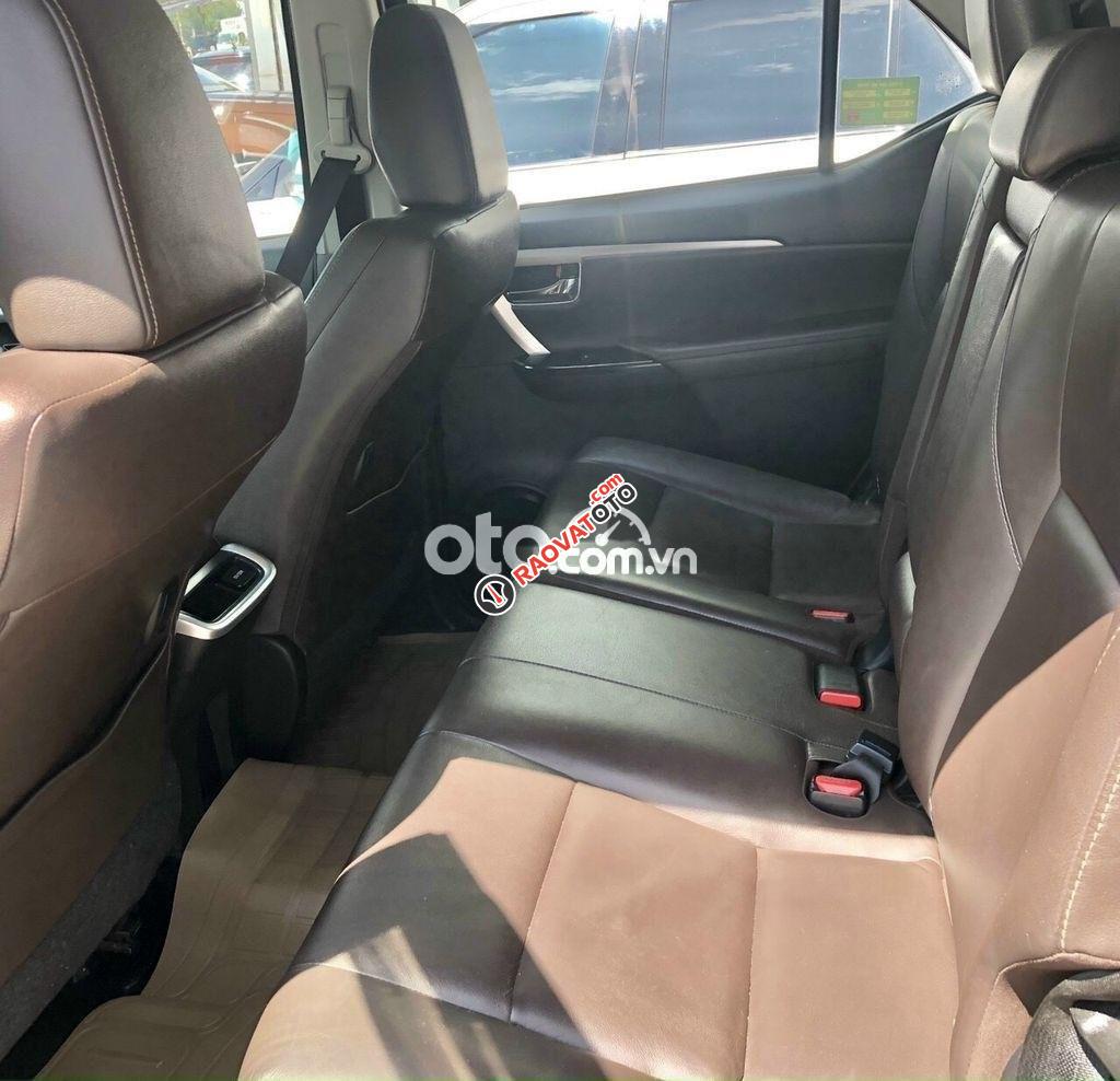 Xe Toyota Fortuner 2.7V đời 2017, màu nâu, xe nhập chính chủ, 866tr-1