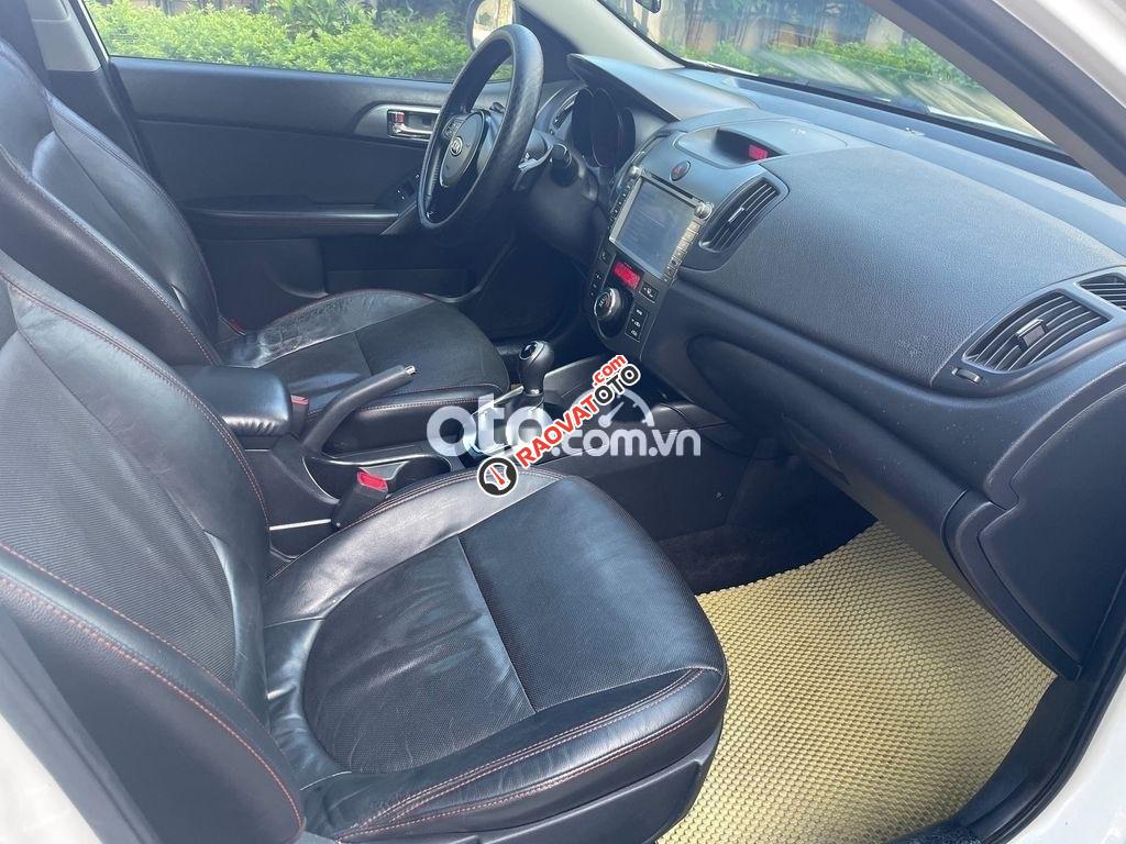 Bán ô tô Kia Forte AT sản xuất năm 2013, màu trắng -2