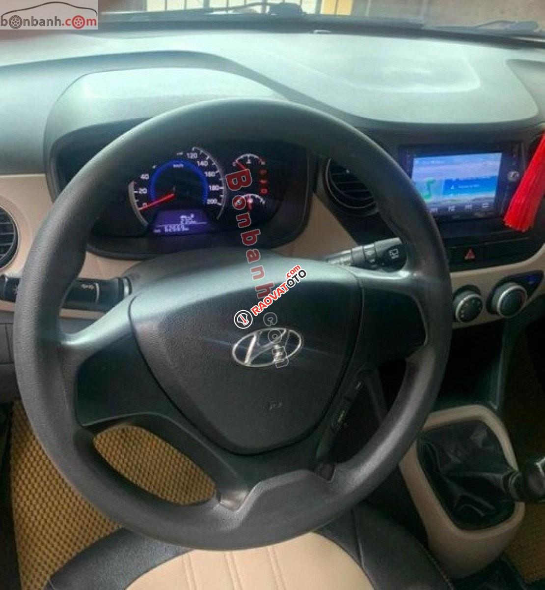 Bán Hyundai Grand i10 1.0 MT Base đời 2017, màu bạc, xe nhập giá cạnh tranh-2