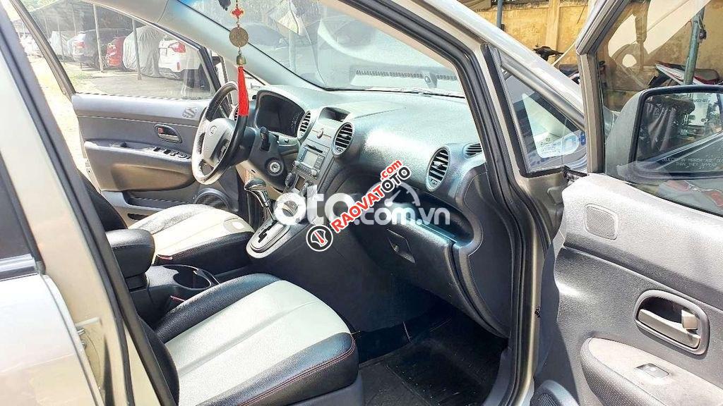 Bán Kia Carens AT năm sản xuất 2010, màu bạc số tự động-4