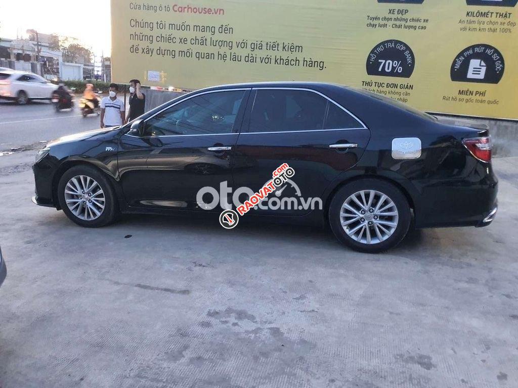 Bán Toyota Camry 2.5G đời 2016, màu đen-0